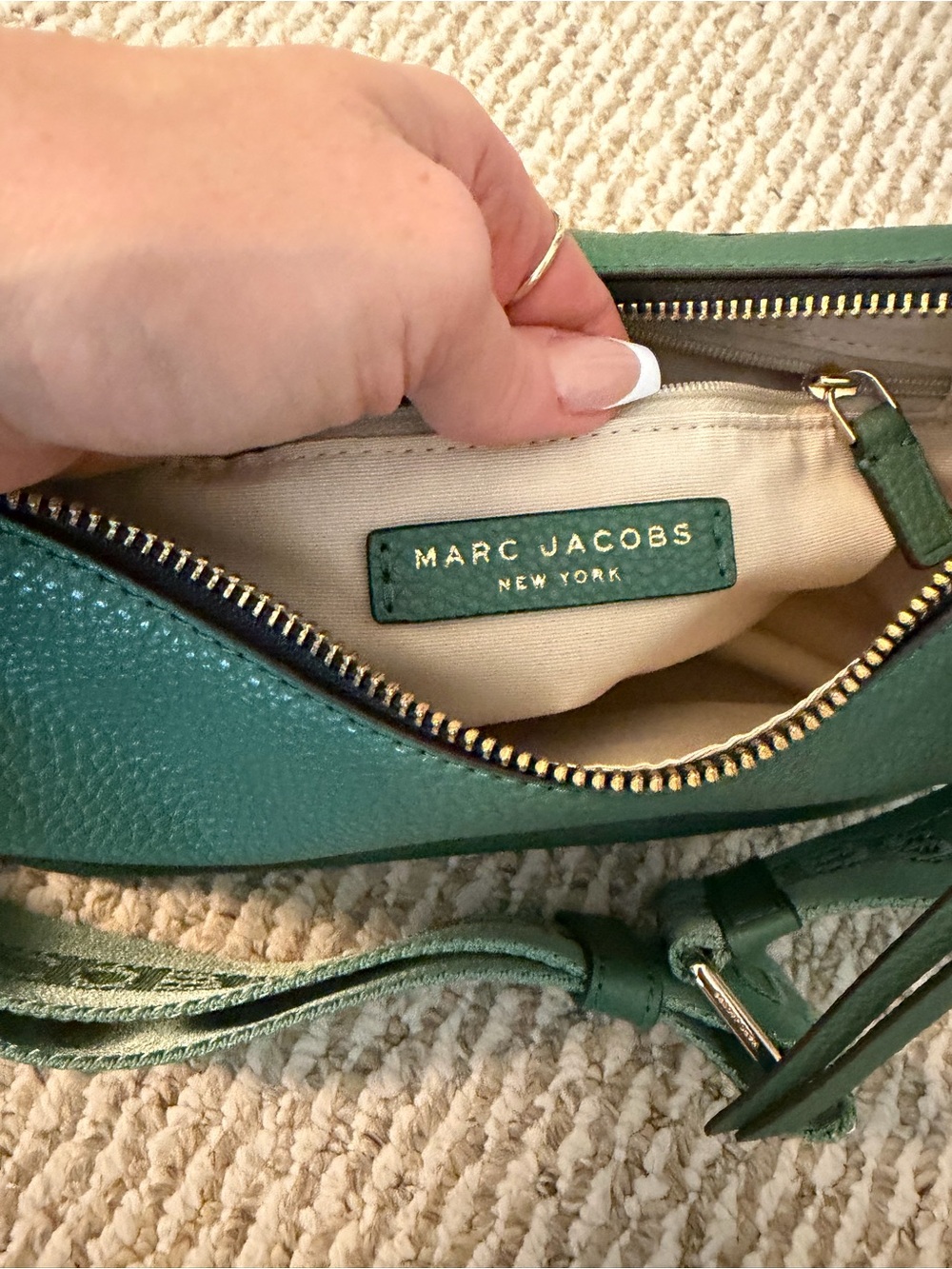 Marc Jacobs Teal Pebbled Leather Crossbody with Branded Strap - Picture 4 of 6